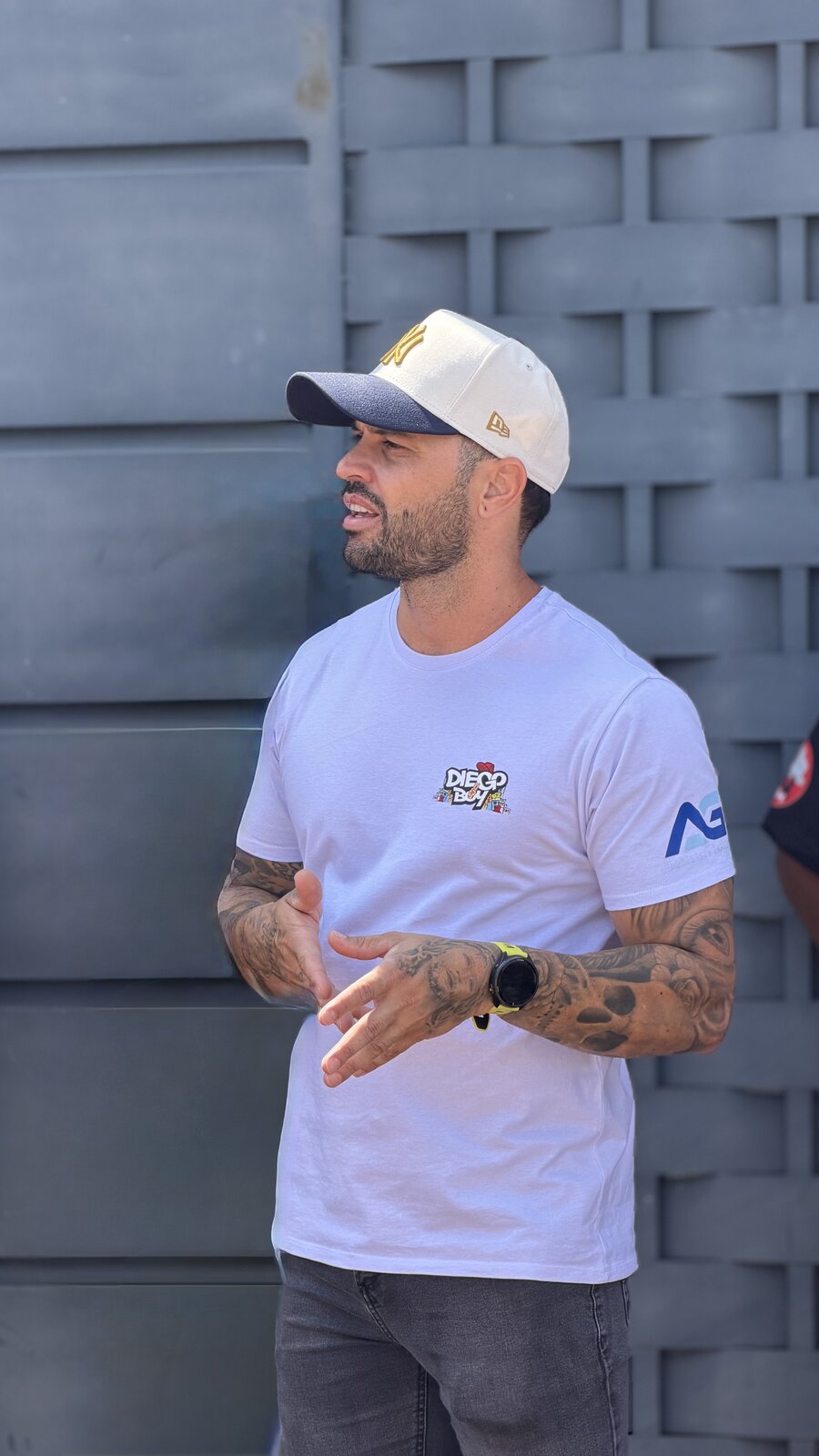 Diego Boy em atividade nas ruas da Zona Norte